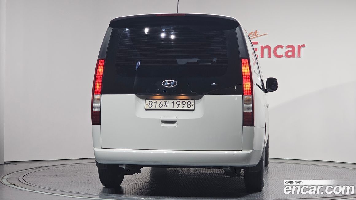 Hyundai Staria 2022