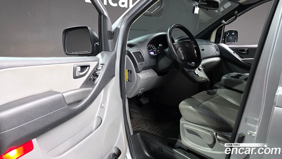 Hyundai Starex 2021
