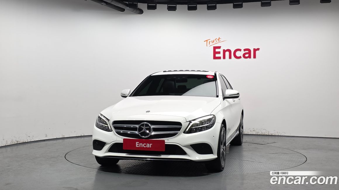 Mercedes-Benz C-Class 2020