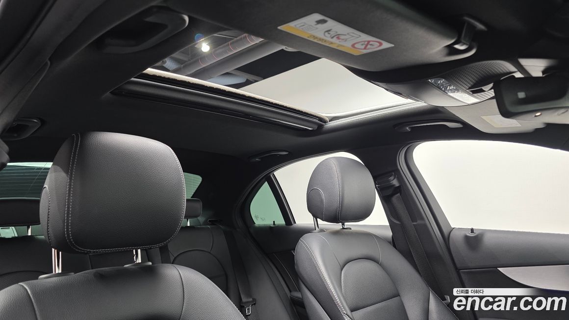 Mercedes-Benz C-Class 2020