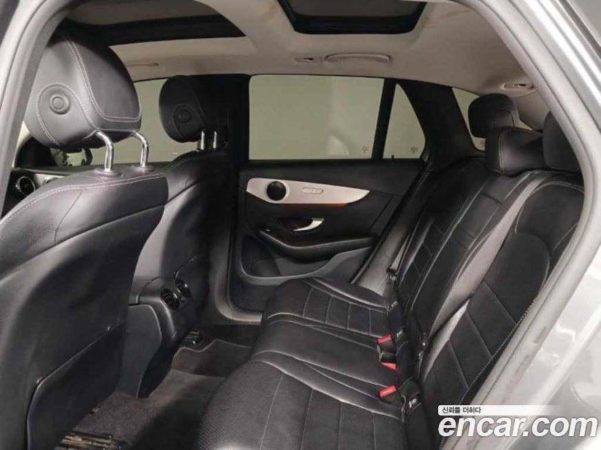 Mercedes-Benz GLC-Class 2019