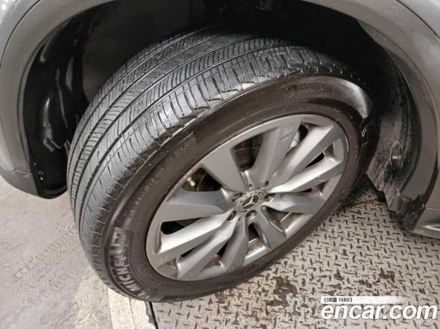 Mercedes-Benz GLC-Class 2019