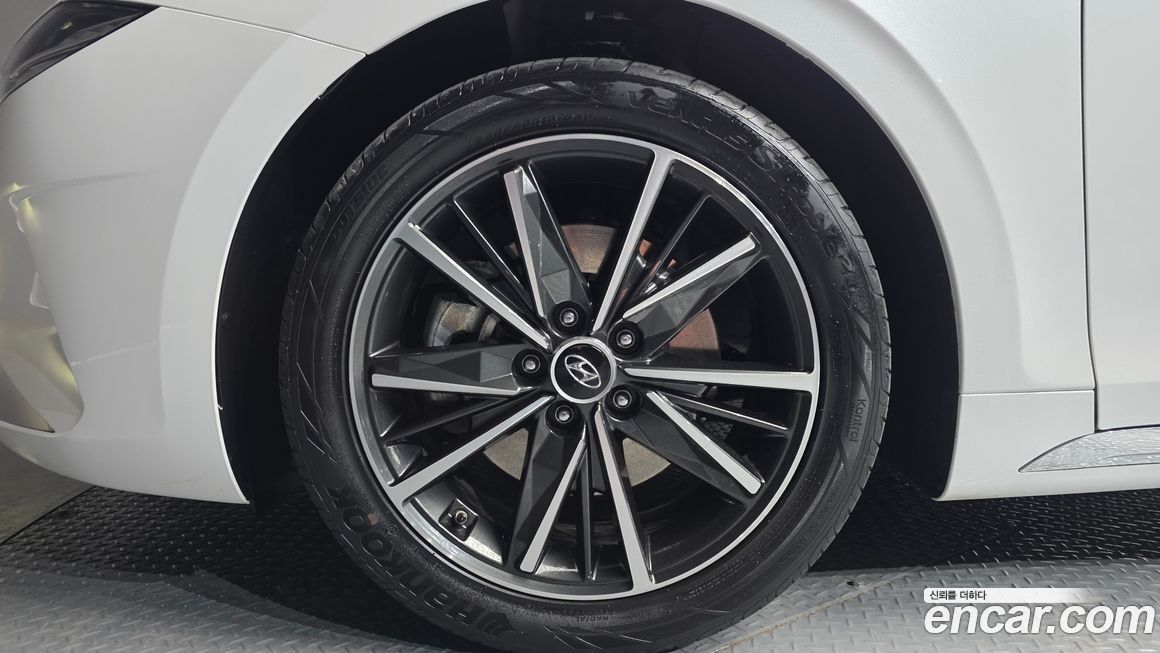 Hyundai Grandeur 2022