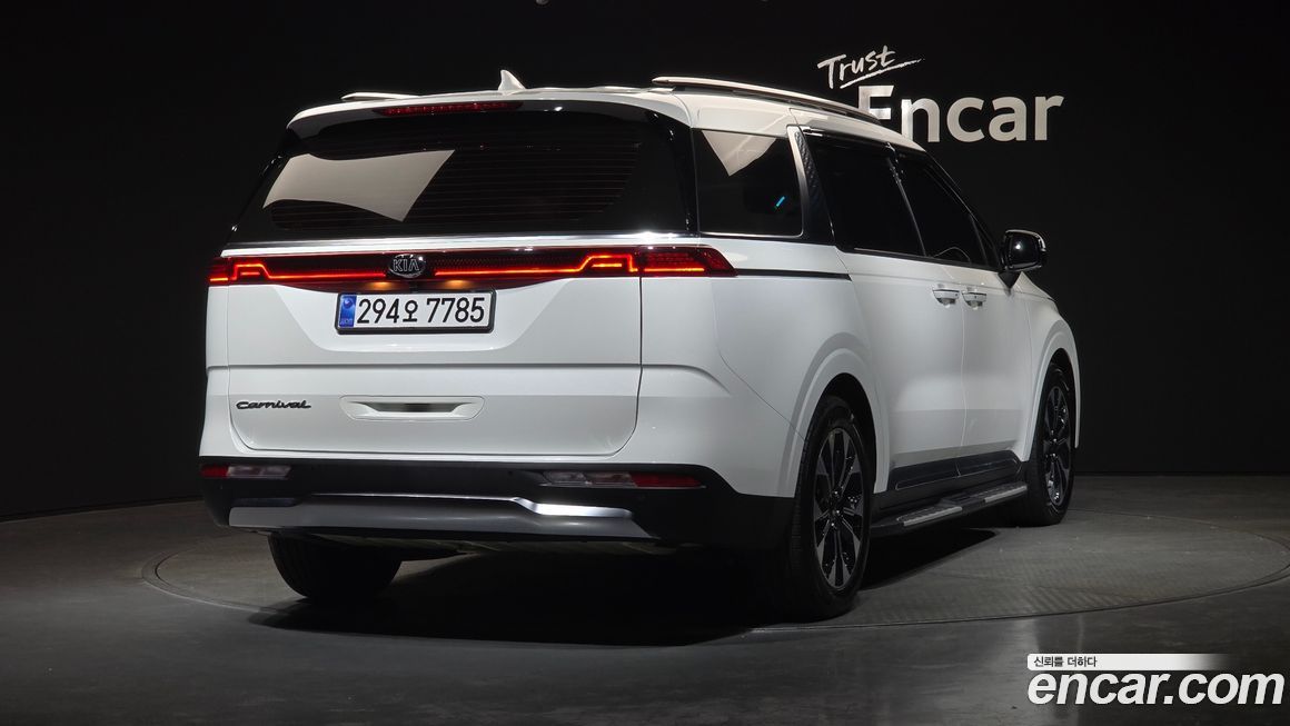 Kia Canival 2021