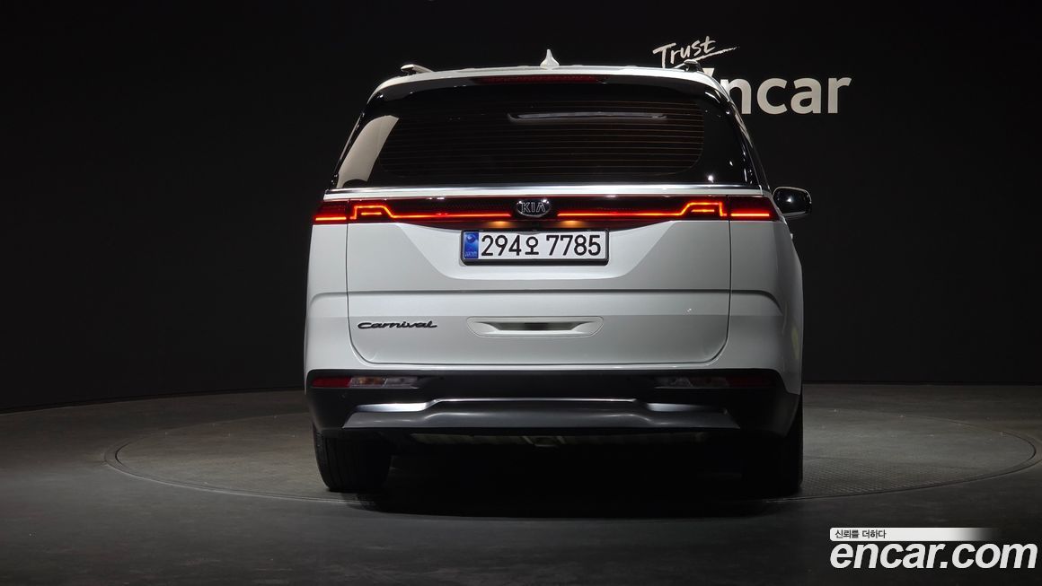 Kia Canival 2021
