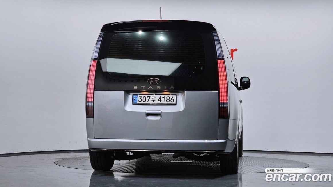 Hyundai Staria 2022