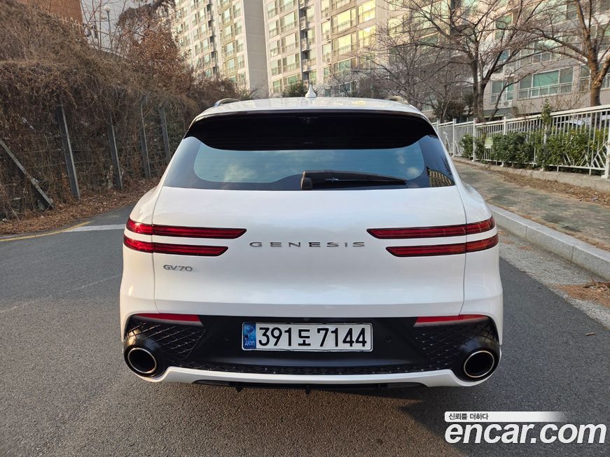 Genesis GV70 2022
