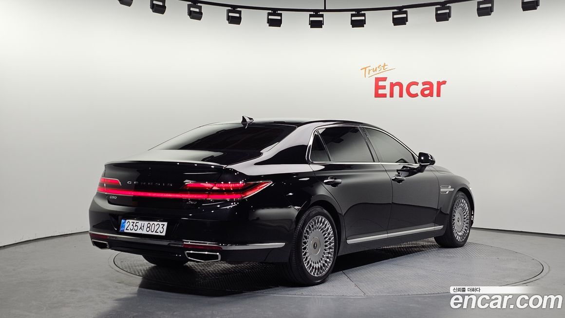 Genesis G90 2021