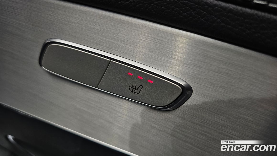 Mercedes-Benz GLC-Class 2021