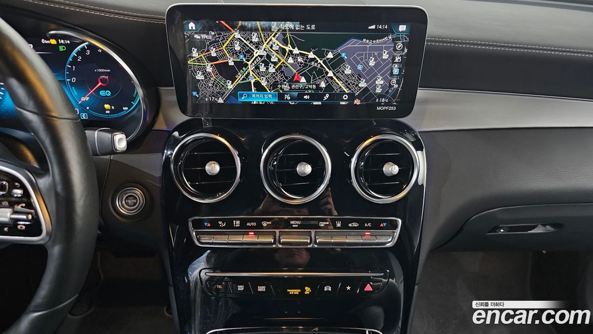 Mercedes-Benz GLC-Class 2021