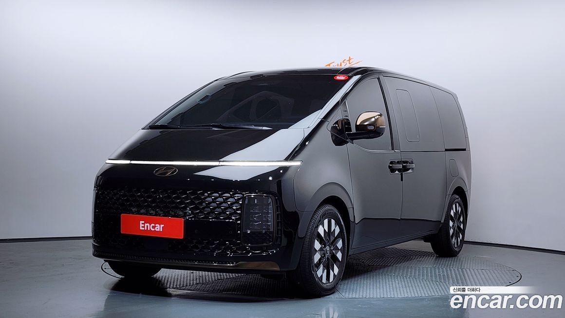 Hyundai Staria 2025