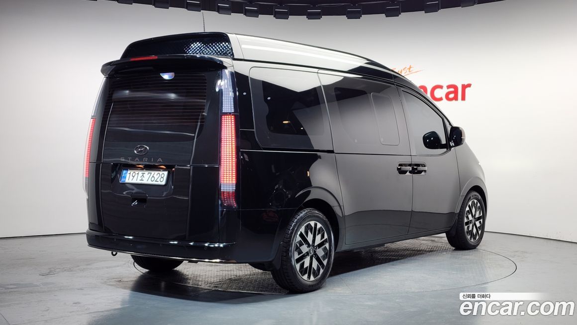 Hyundai Staria 2022