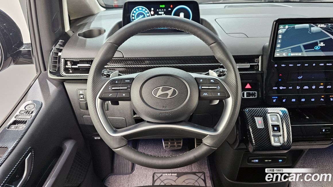 Hyundai Staria 2025
