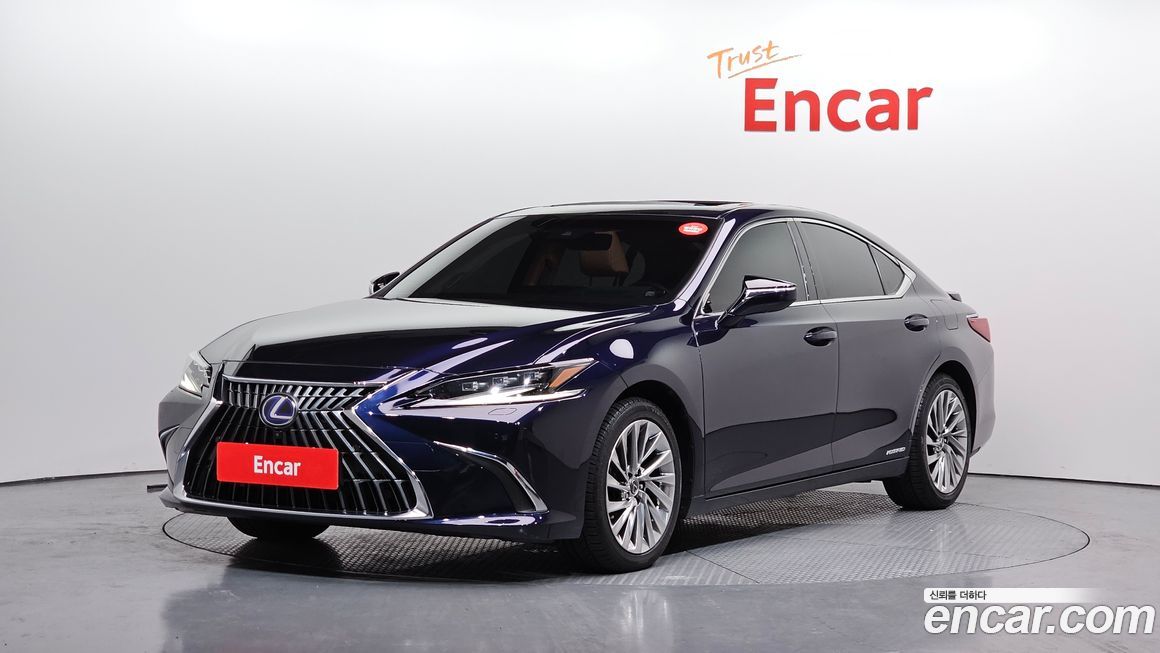 Lexus ES 2022