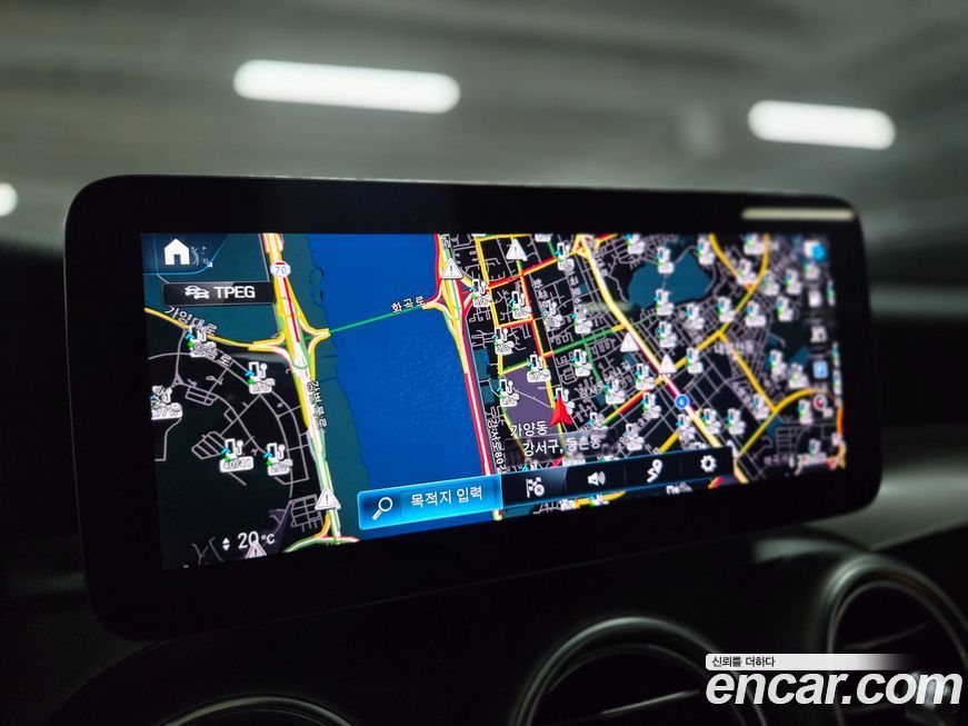 Mercedes-Benz GLC-Class 2021