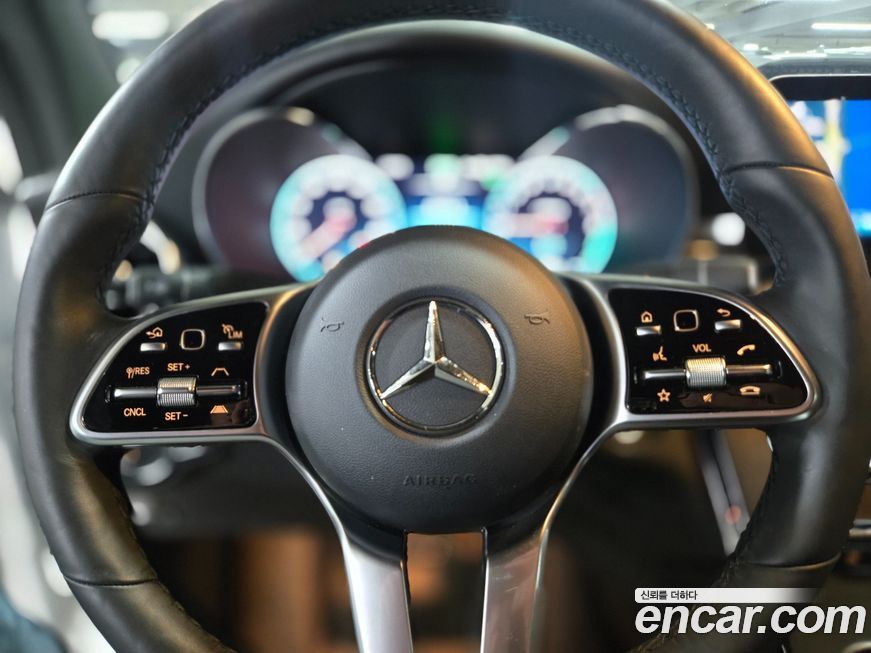 Mercedes-Benz GLC-Class 2021