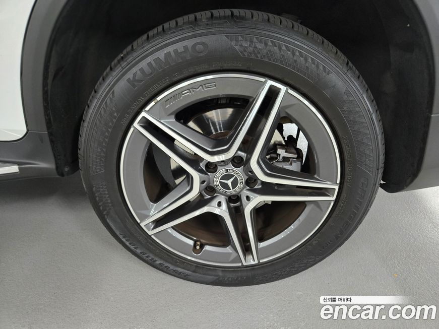 Mercedes-Benz GLC-Class 2021