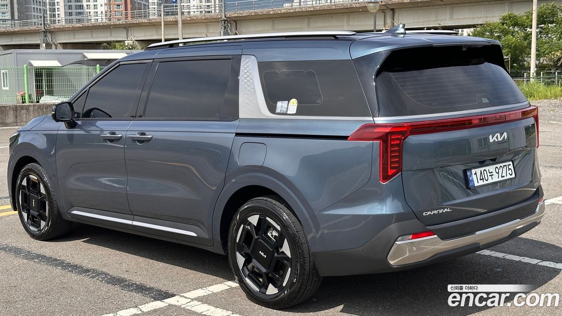 Kia Canival 2024