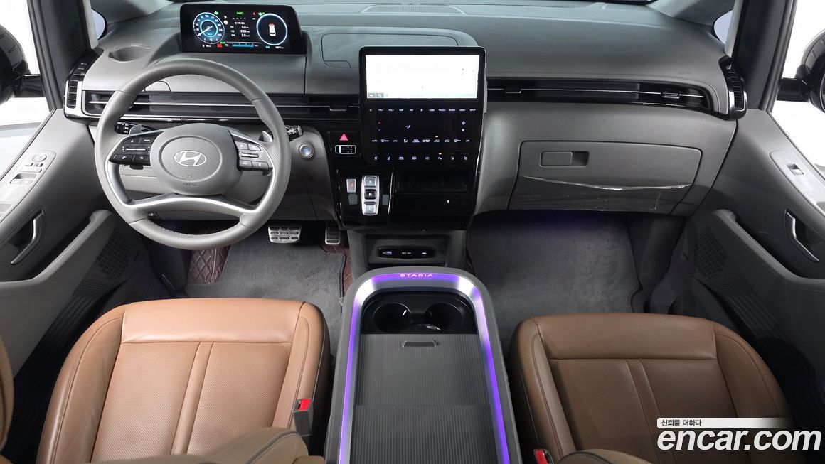 Hyundai Staria 2025