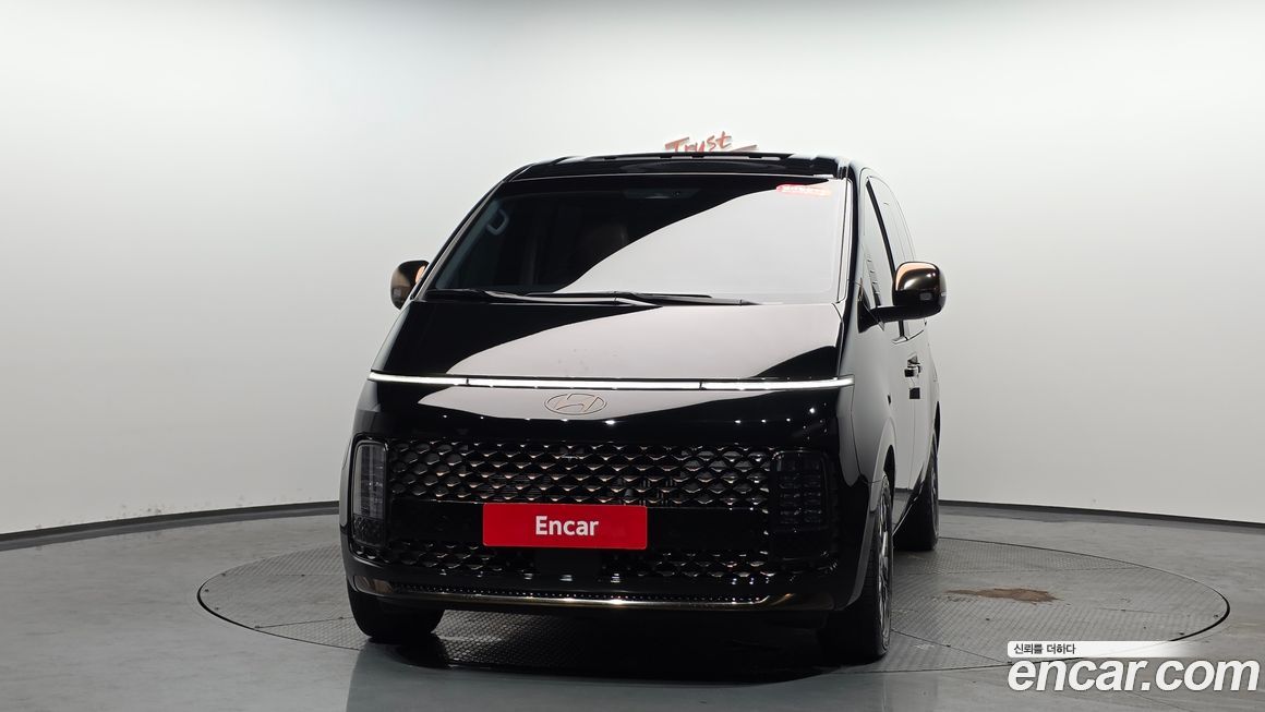Hyundai Staria 2025
