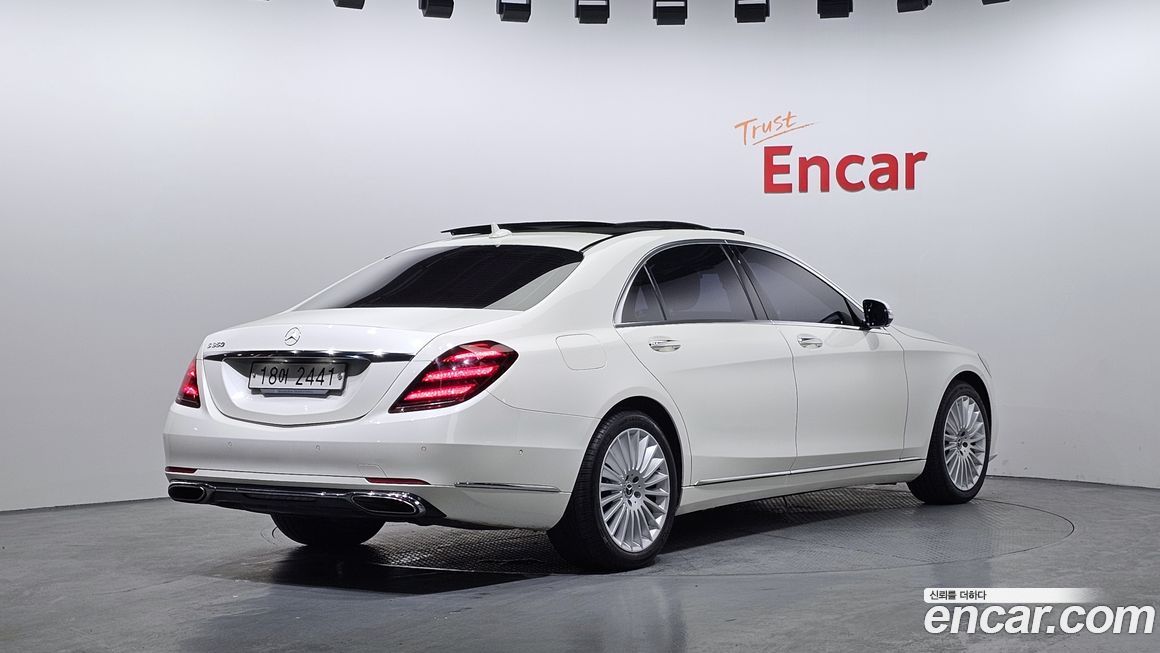 Mercedes-Benz S-Class 2019