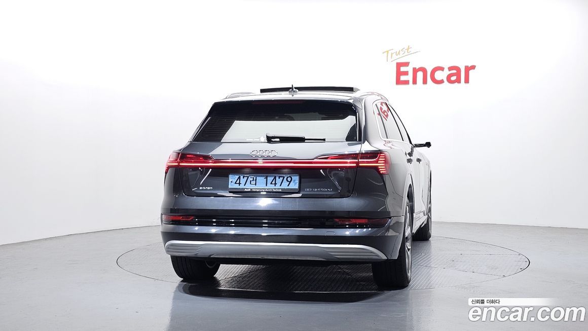 Audi e-tron 2020