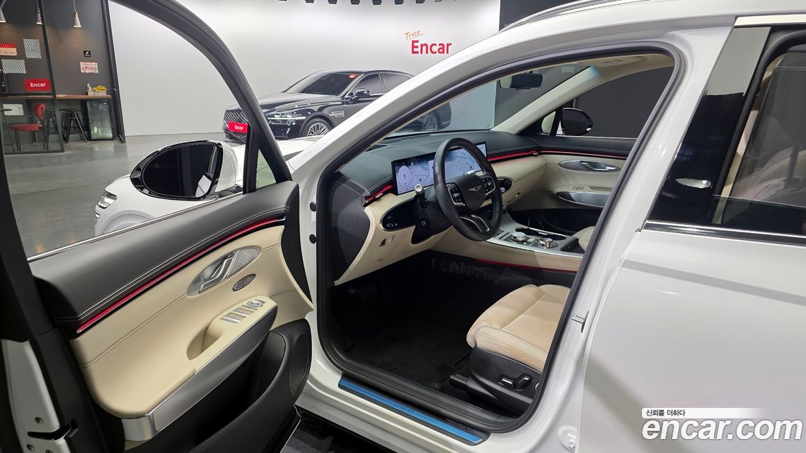 Genesis GV70 2025