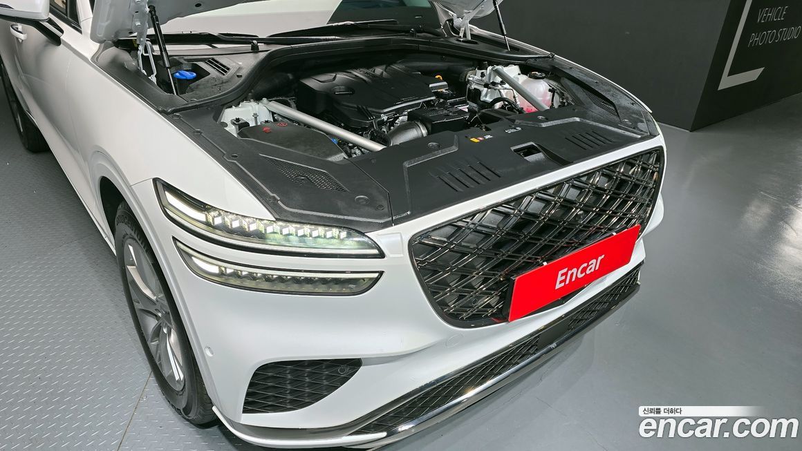 Genesis GV70 2025
