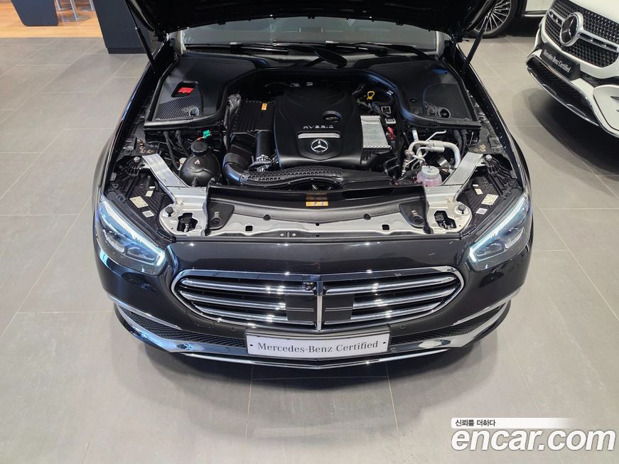 Mercedes-Benz E-Class 2023