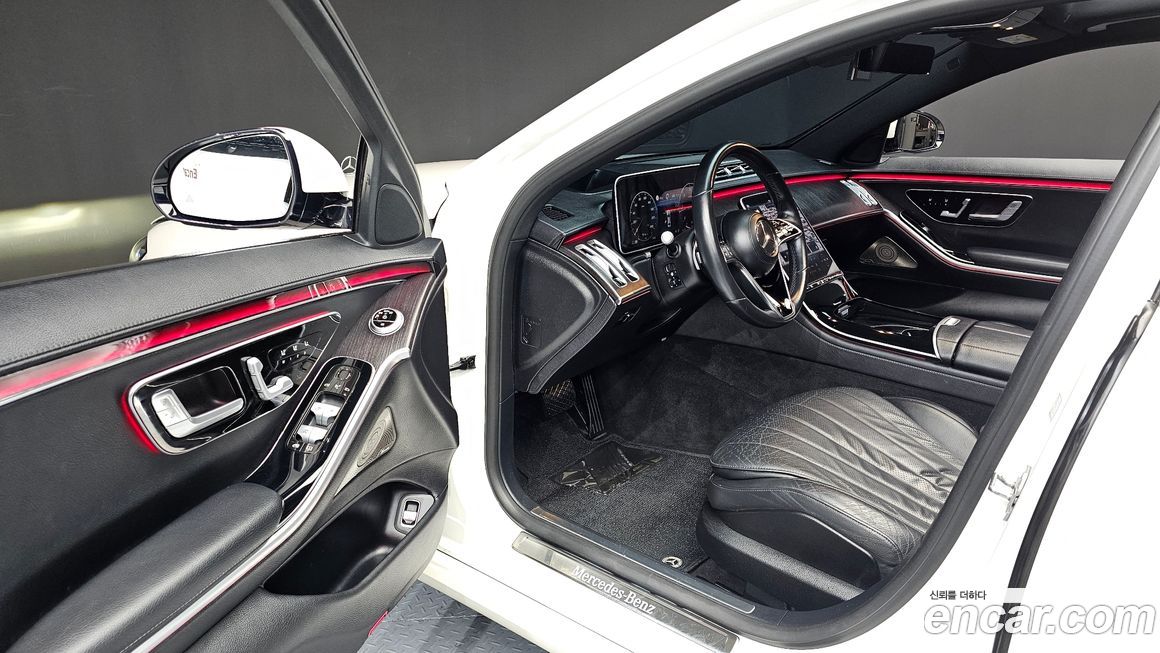 Mercedes-Benz S-Class 2021