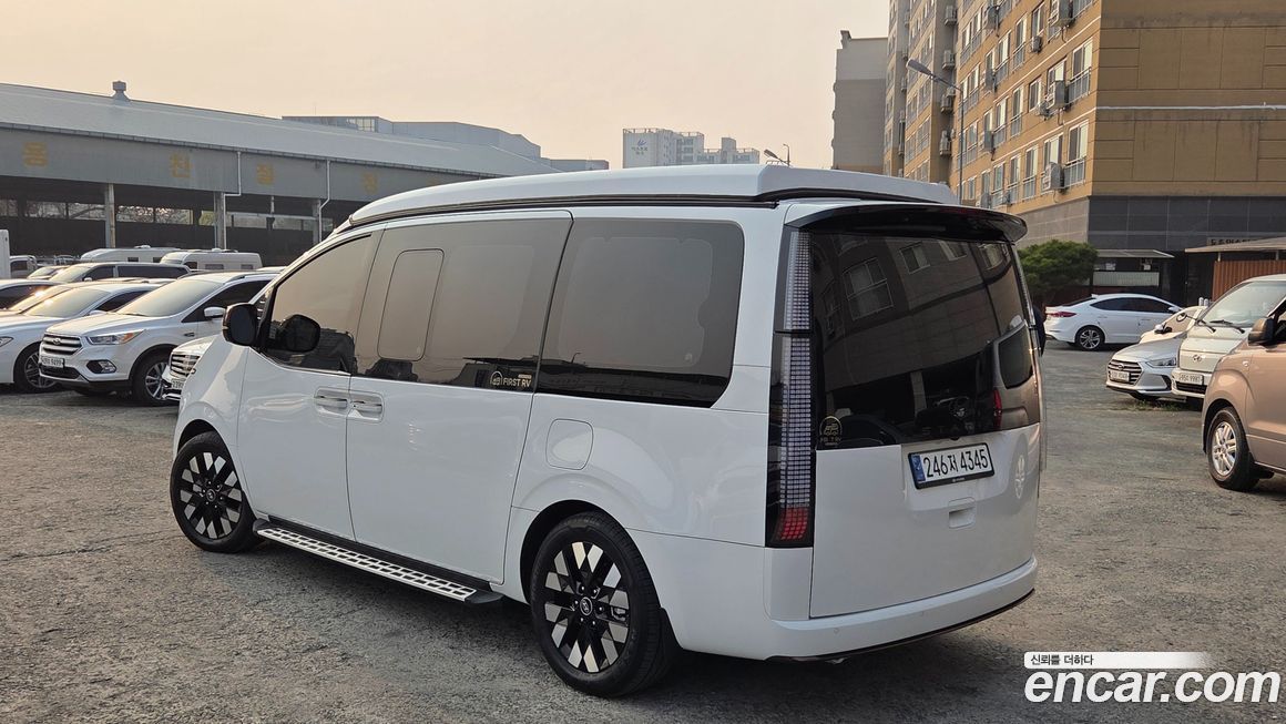 Hyundai Staria 2025
