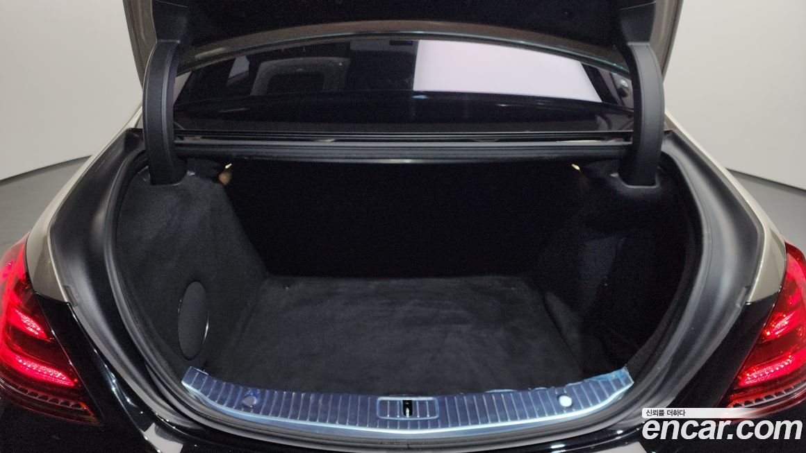 Mercedes-Benz S-Class 2019