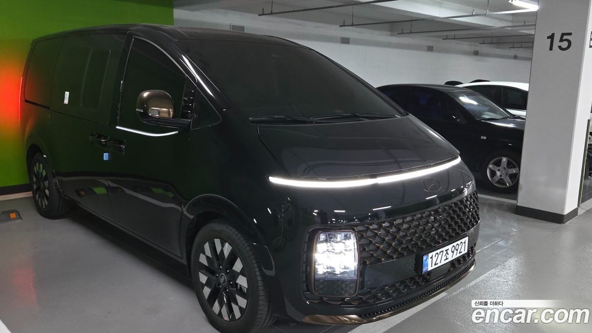 Hyundai Staria 2025