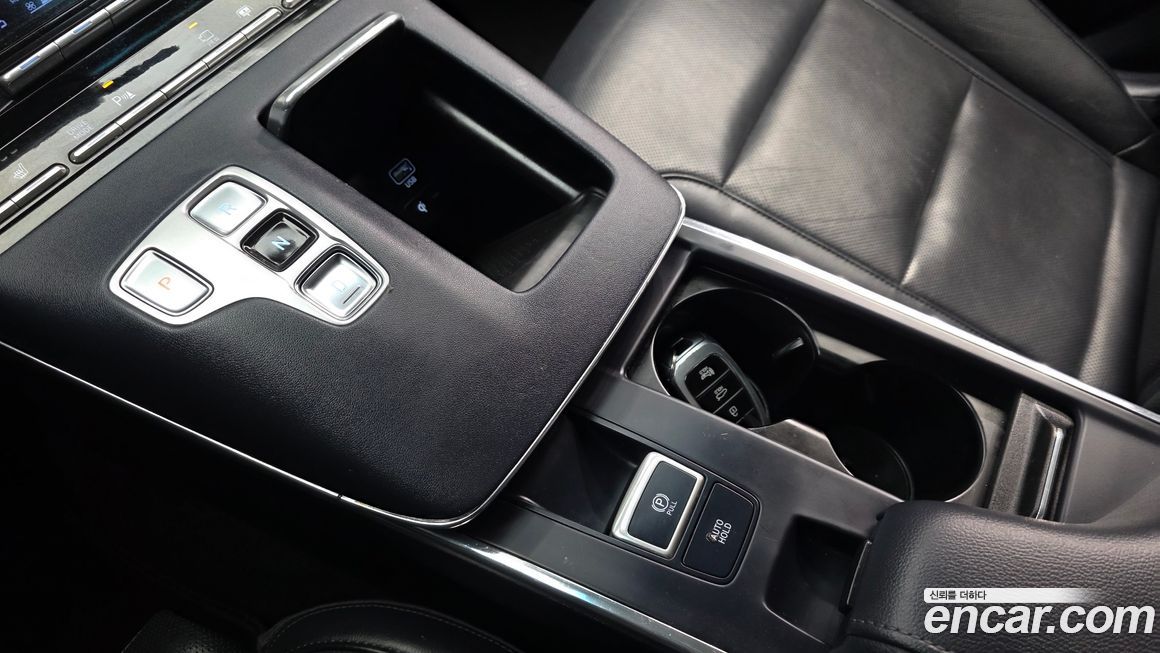 Hyundai Grandeur 2020