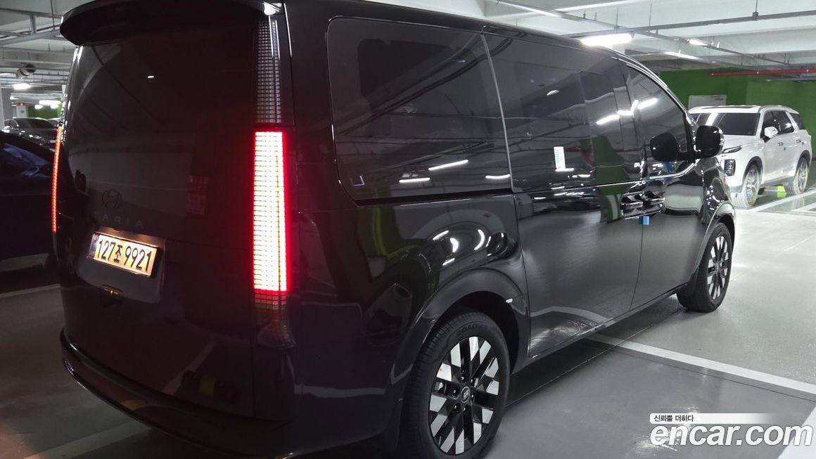 Hyundai Staria 2025