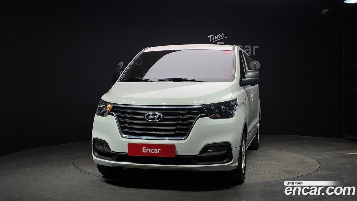 Hyundai Starex 2018