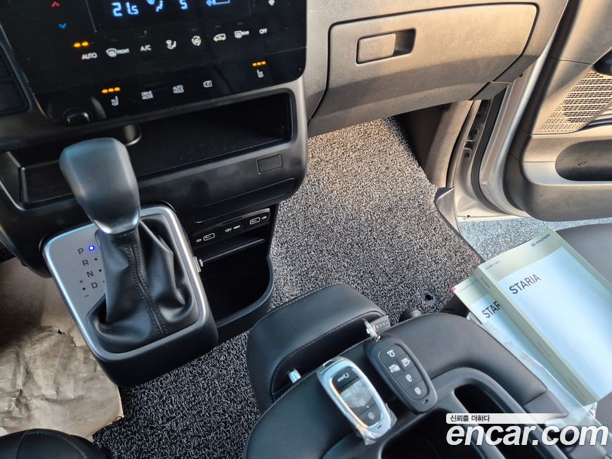 Hyundai Staria 2024
