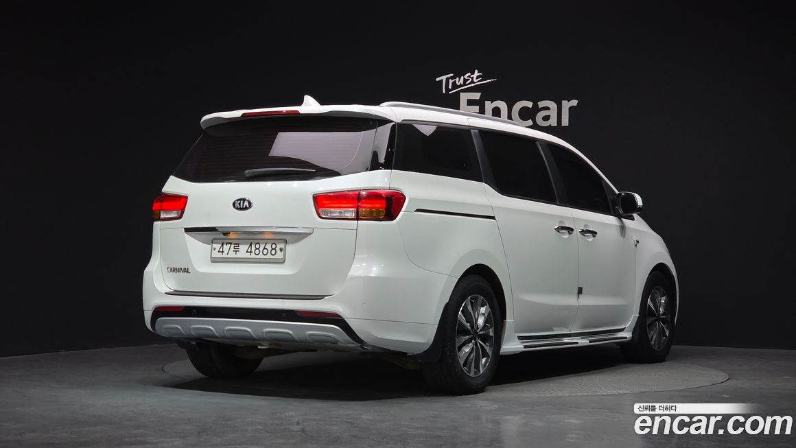 Kia Canival 2015