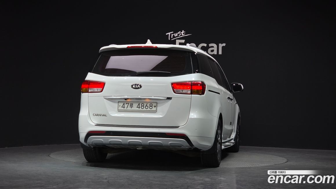 Kia Canival 2015
