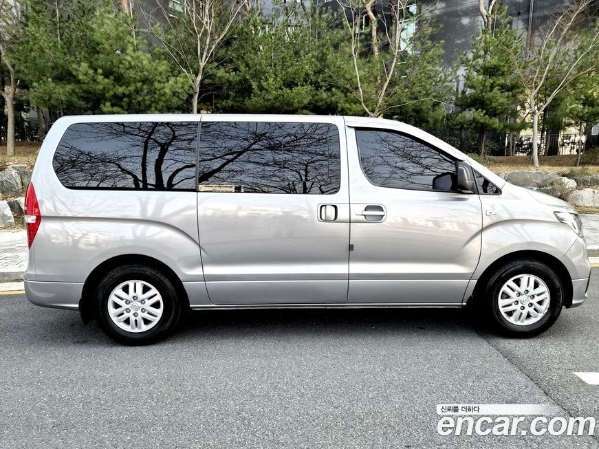 Hyundai Starex 2020