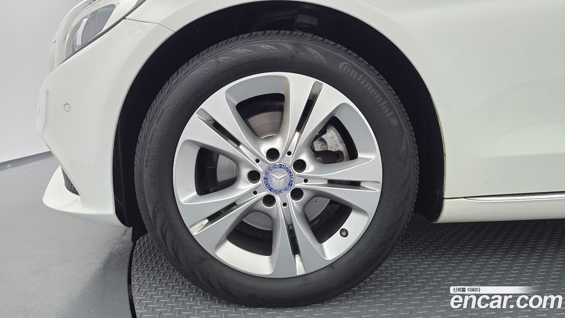 Mercedes-Benz C-Class 2017