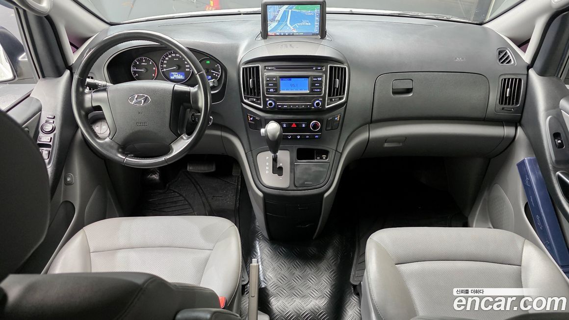Hyundai Starex 2019