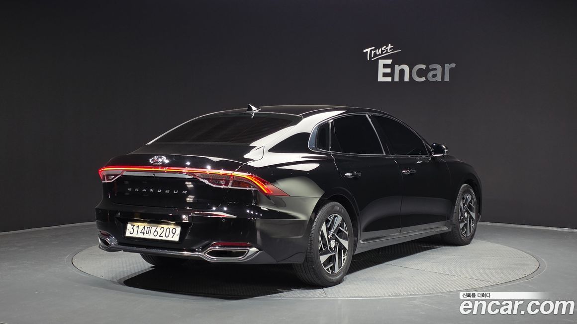 Hyundai Grandeur 2022