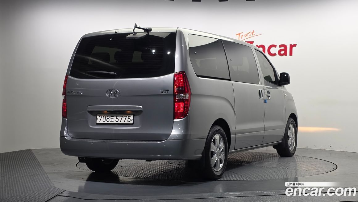 Hyundai Starex 2020