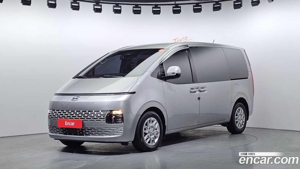 Hyundai Staria 2022