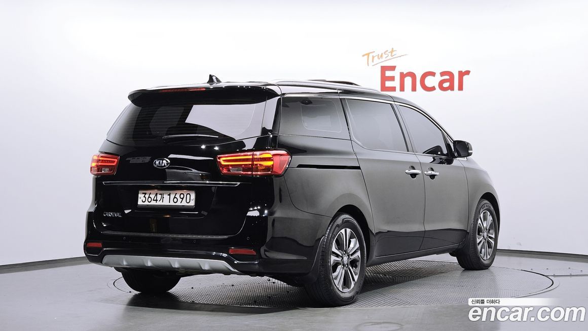 Kia Canival 2019