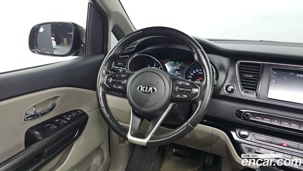 Kia Canival 2019