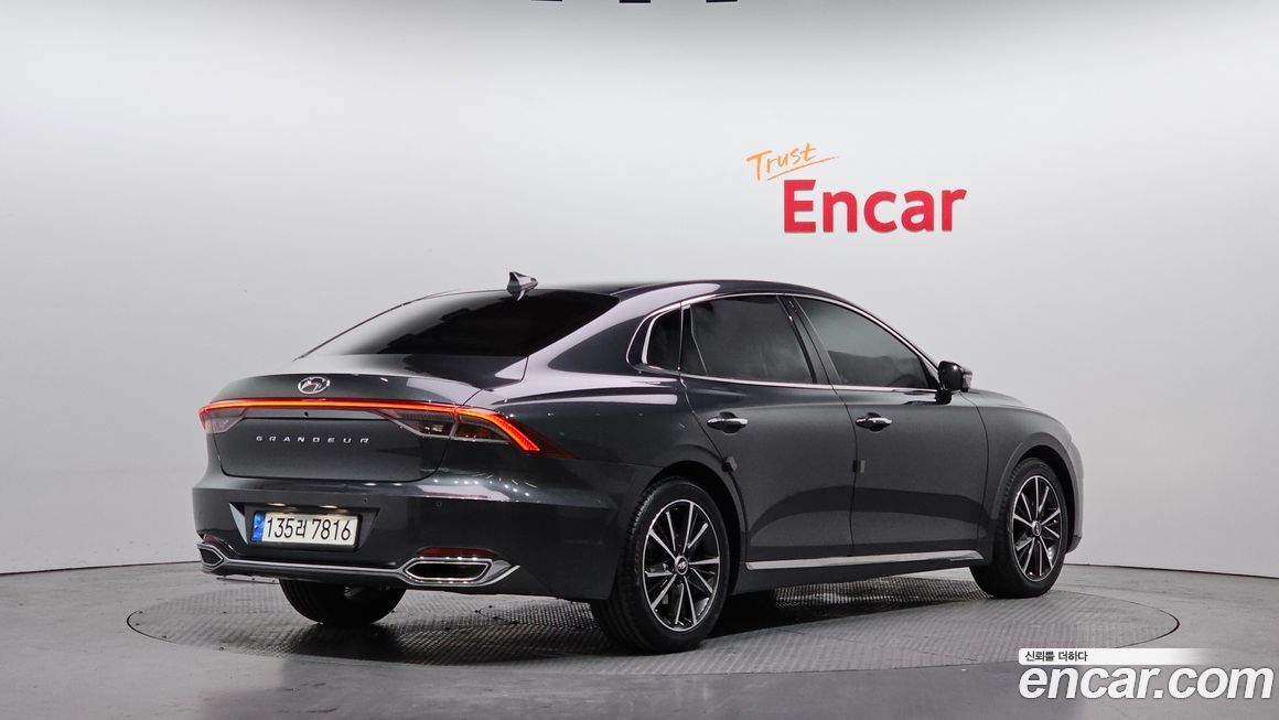 Hyundai Grandeur 2022