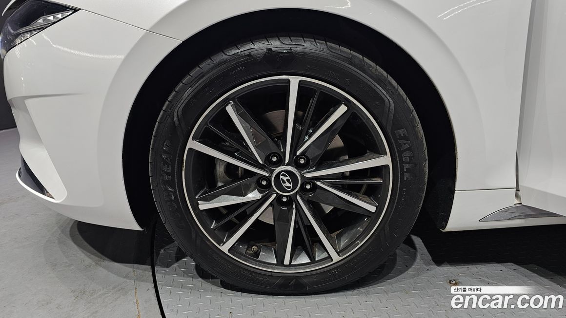 Hyundai Grandeur 2021