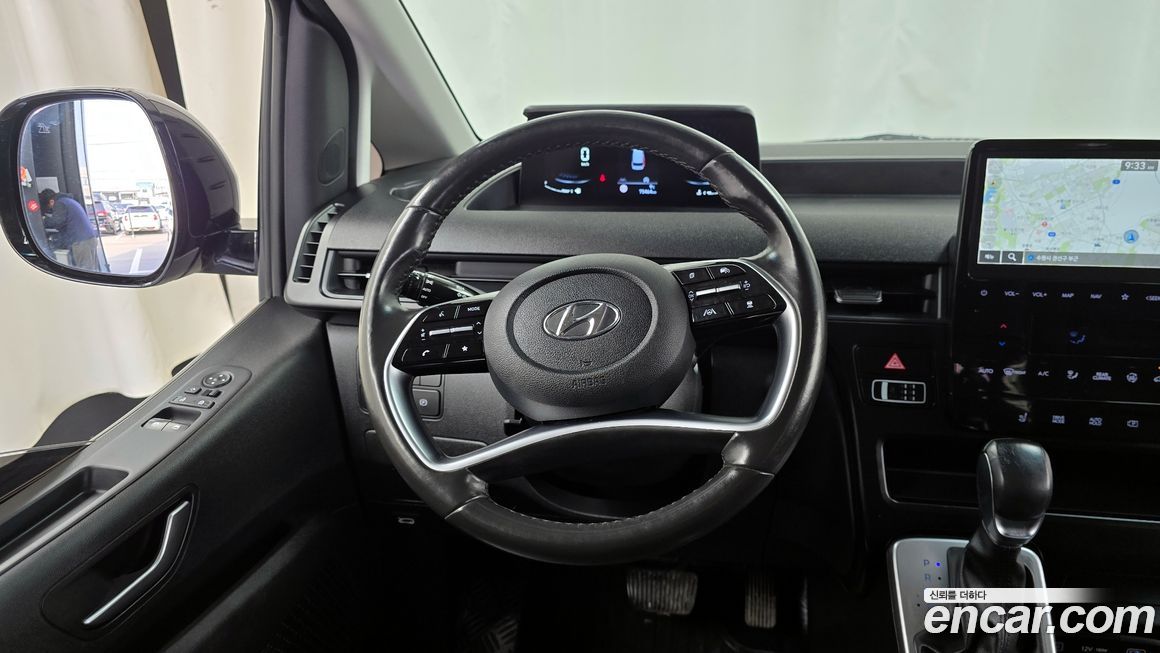 Hyundai Staria 2023